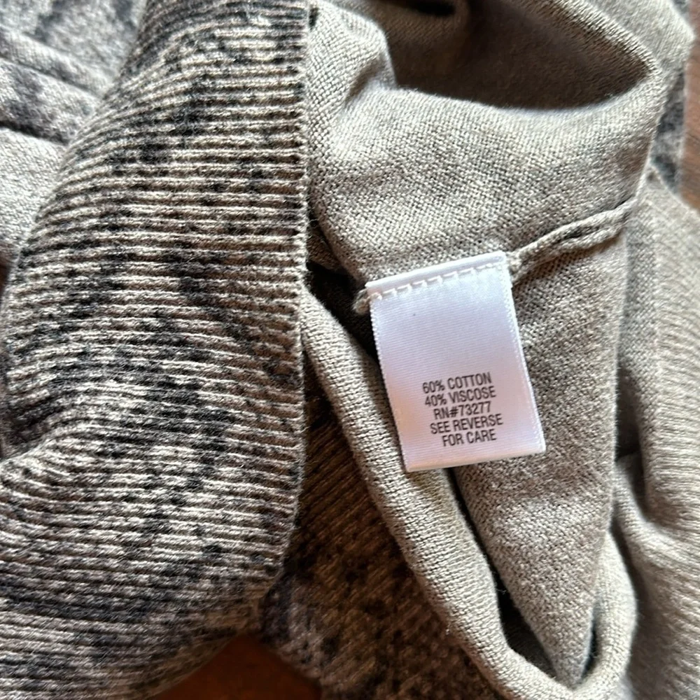 Apt 9 Snake Skin Printed Sweater Size Medium